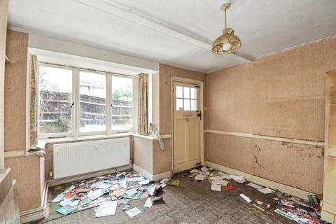 2 bedroom semi-detached house for sale, 72 Spring Rise, Egham, TW20 9PS