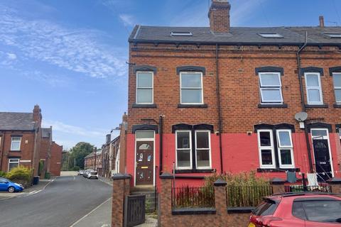 2 bedroom end of terrace house for sale, 20 Arley Place, Leeds, LS12 2PB