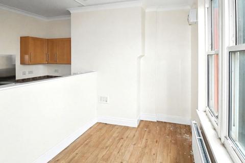 2 bedroom end of terrace house for sale, 20 Arley Place, Leeds, LS12 2PB