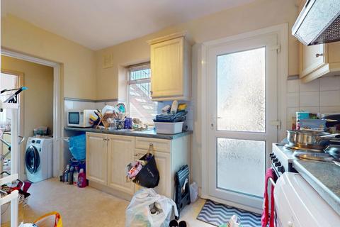 1 bedroom flat for sale, 122(A), Luton Road, Chatham, ME4 5AD