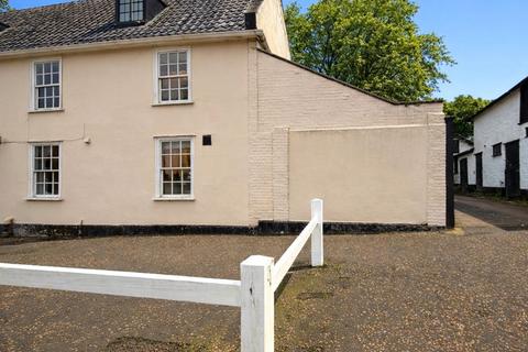 3 bedroom end of terrace house for sale, Ivy House, Mount Street, Diss, IP22 4QG