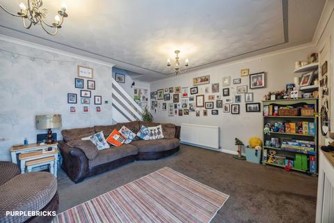 4 bedroom semi-detached house for sale, Ormiston Drive, Livingston, EH53
