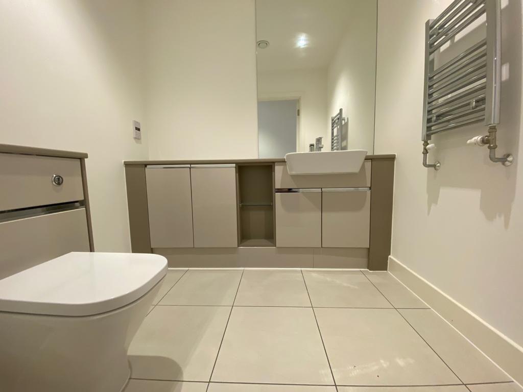 Apartment in London - More