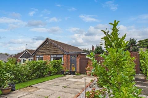 2 bedroom detached bungalow for sale, Norwood Close, Manchester M28