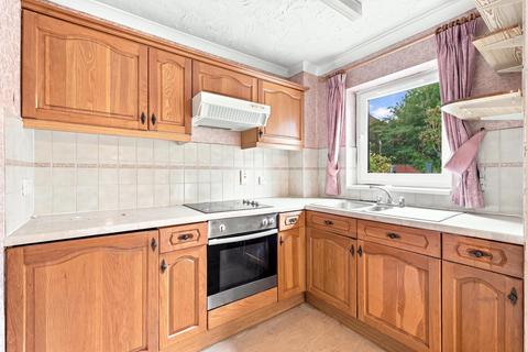 2 bedroom retirement property for sale, 120 Billy Lows Lane, Potters Bar EN6