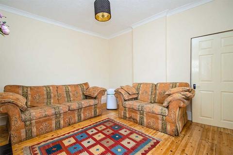 2 bedroom bungalow to rent, New Street, Burntwood WS7