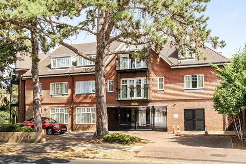 2 bedroom apartment for sale, Marsh Road, Pinner HA5