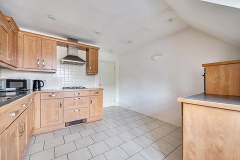 2 bedroom apartment for sale, Marsh Road, Pinner HA5