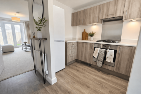 2 bedroom end of terrace house to rent, Millers Walk, Kersley End, Coventry, CV7
