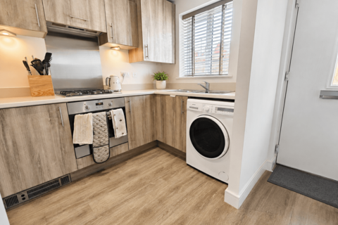 2 bedroom end of terrace house to rent, Millers Walk, Kersley End, Coventry, CV7