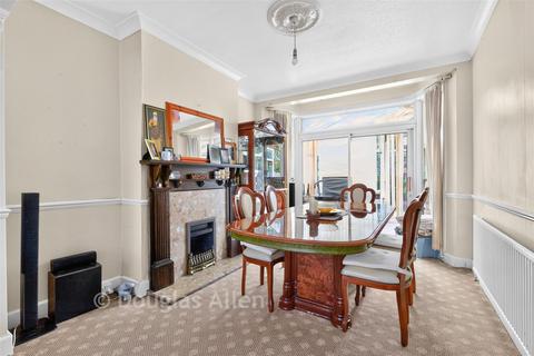 3 bedroom terraced house for sale, Christie Gardens, Romford, Essex