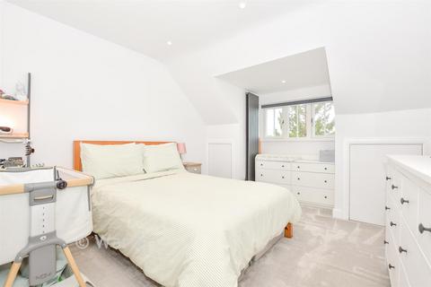 2 bedroom apartment for sale, Tranquil View, Tunbridge Wells TN2