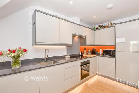 2 bedroom apartment for sale, Tranquil View, Tunbridge Wells TN2