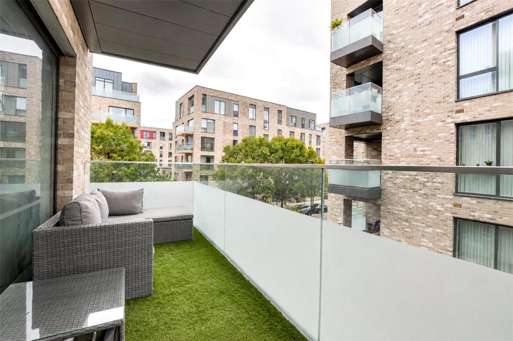 Apartment in London - View 5