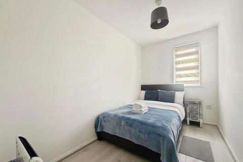 2 bedroom flat to rent, Wigston Close, Edmonton, London, N18 1XG