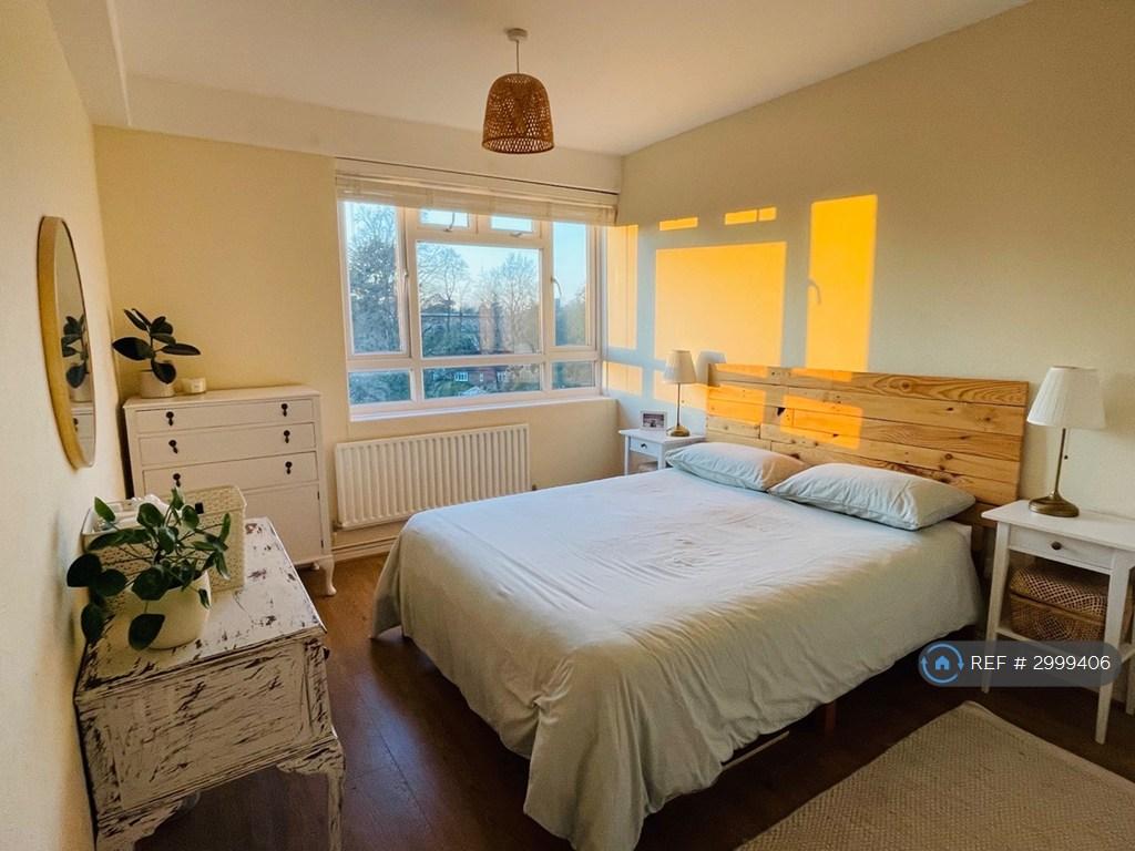 Apartment in Southfields - View 5