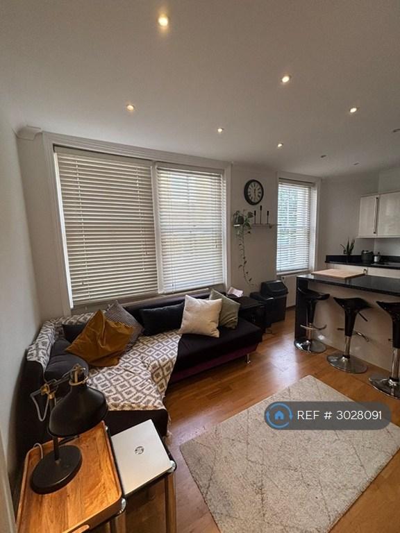 Apartment in London - View 3