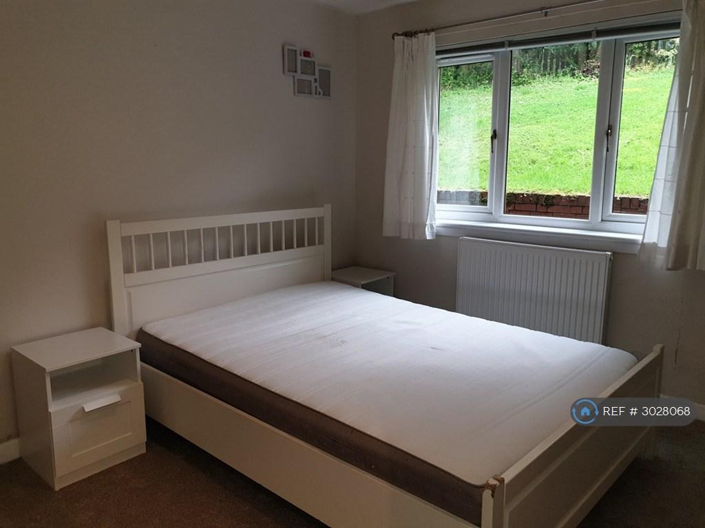 Apartment in Glasgow, Eastpark, North Woodside - More