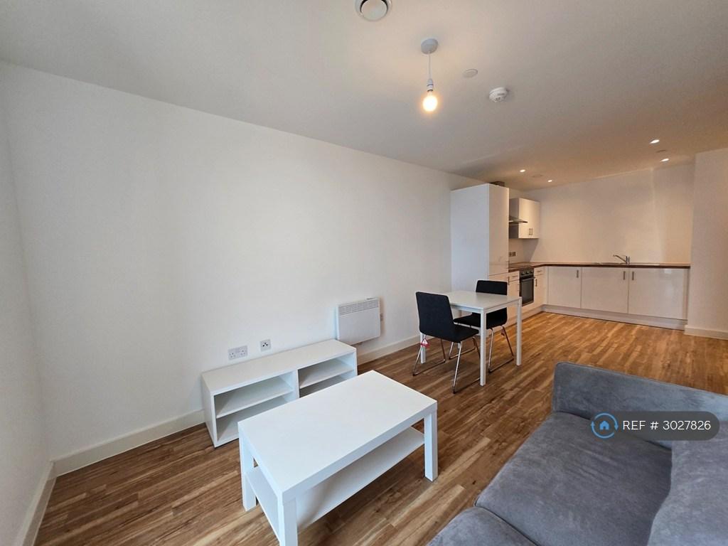 Apartment in Salford, Greater Manchester - View 3