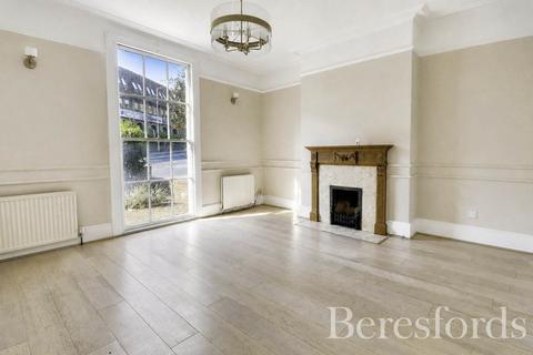 4 bedroom end of terrace house for sale, Queens Road, Brentwood, CM14