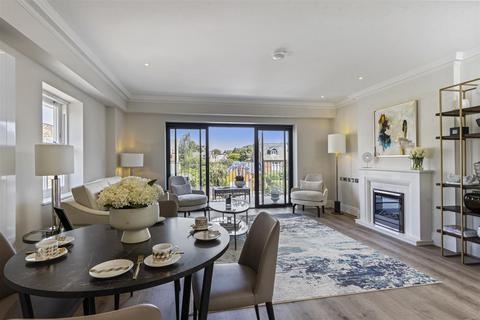 2 bedroom apartment for sale, Mulberry Court, Hampton Wick