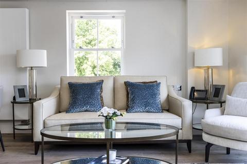 2 bedroom apartment for sale, Mulberry Court, Hampton Wick