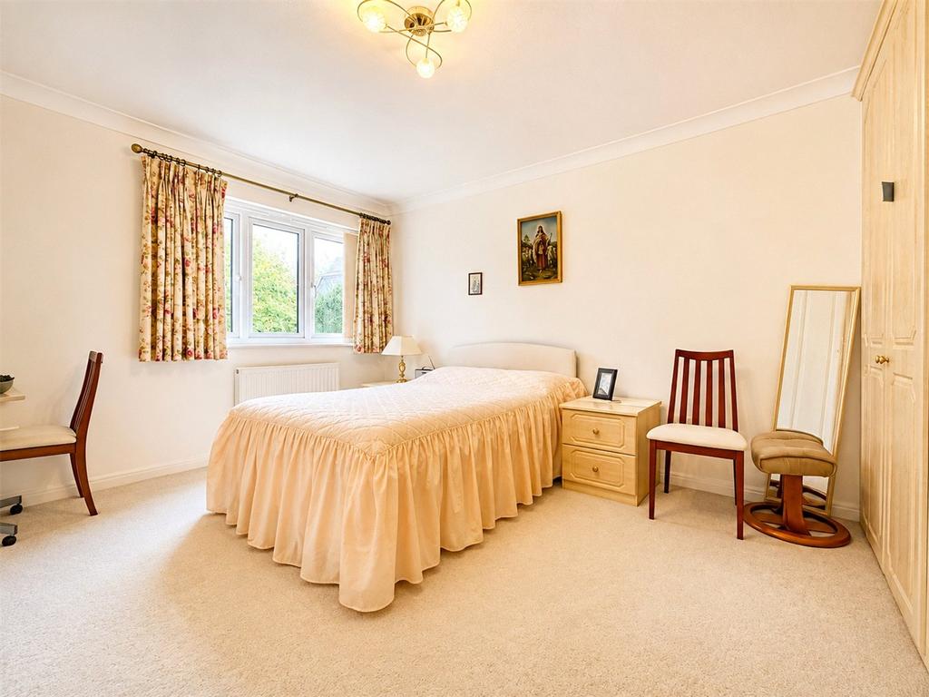 Apartment in Bournemouth, West Cliff - View 5