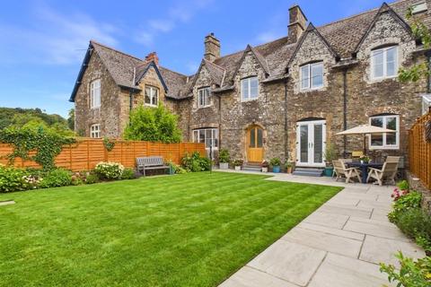 4 bedroom terraced house for sale, Essington, North Tawton, Devon