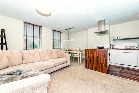 1 bed flat/apartment for rent in Peabody Road, Farnborough, GU14