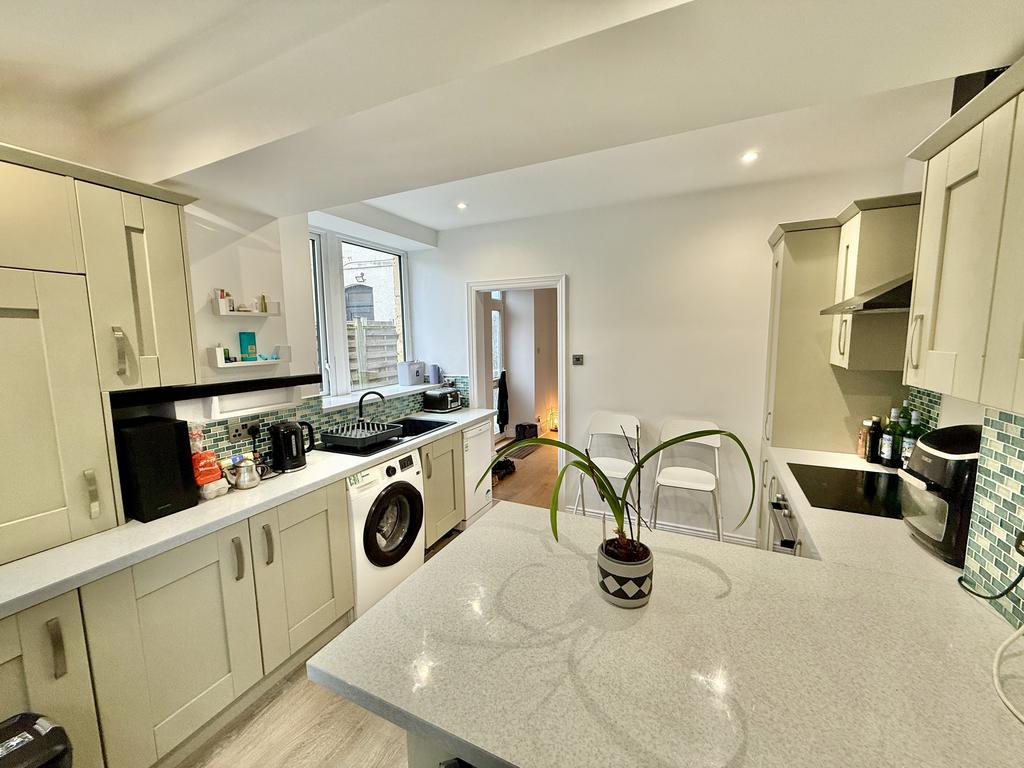 Apartment in Weston-super-Mare, Whitecross Village - View 3