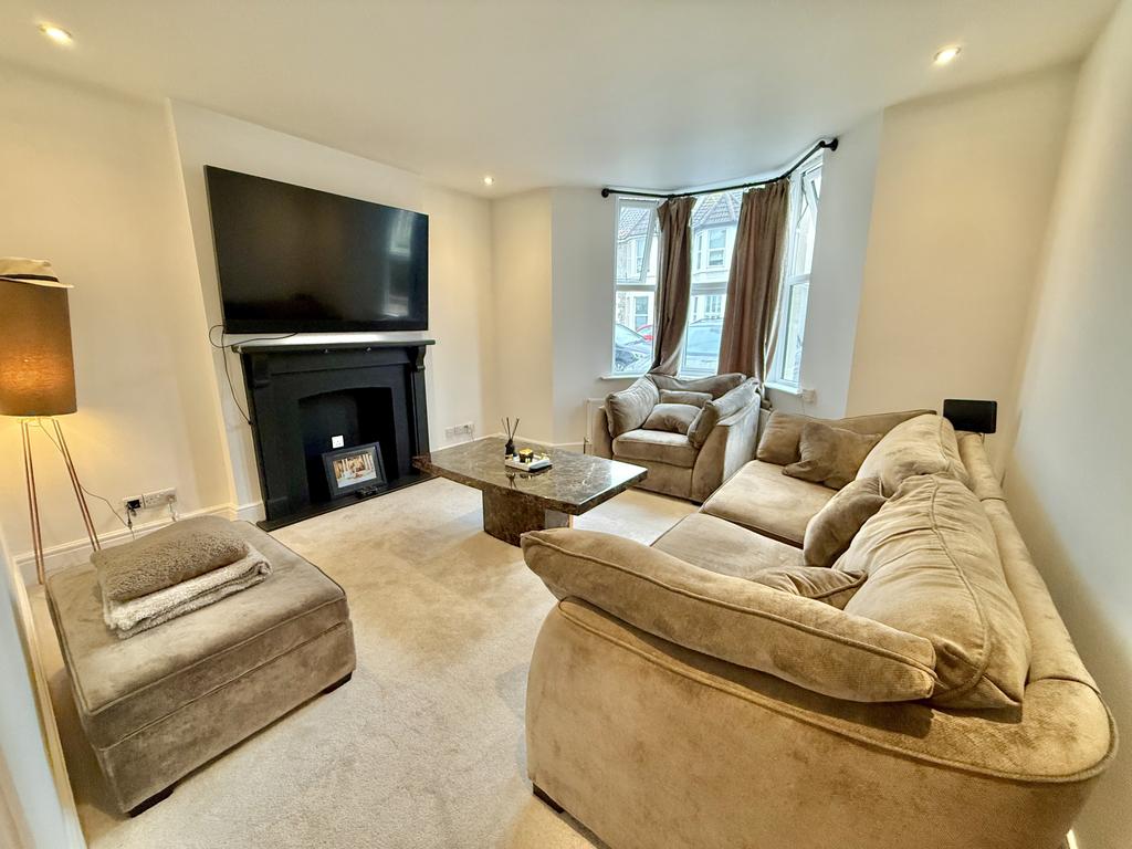 Apartment in Weston-super-Mare, Whitecross Village - More