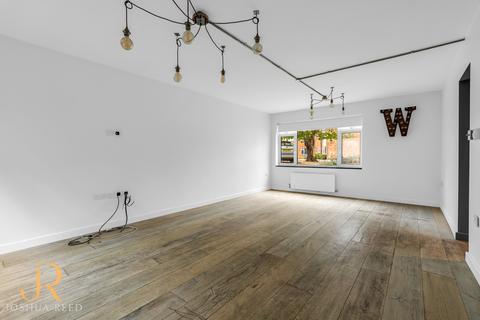 2 bedroom apartment for sale, Lambs Close, Cuffley EN6