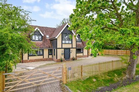 4 bedroom detached house for sale - Steeds Lane, Kingsnorth, Ashford, Kent, TN26