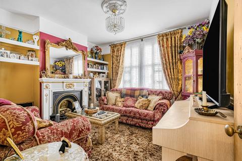 2 bedroom semi-detached house for sale, Ecton Road, Surrey KT15