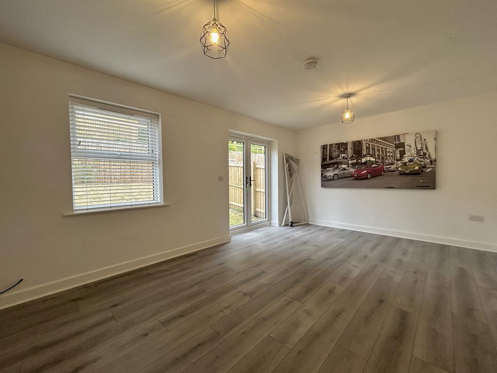 House in Leeds, Farnley - View 4