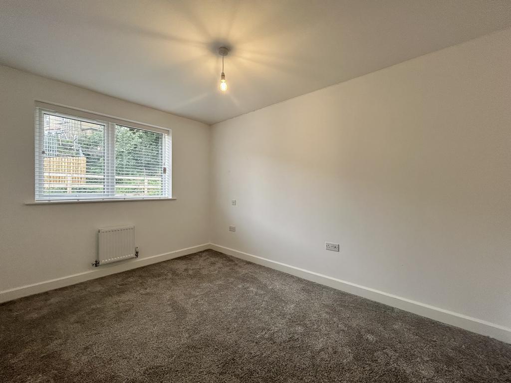 House in Leeds, Farnley - View 5