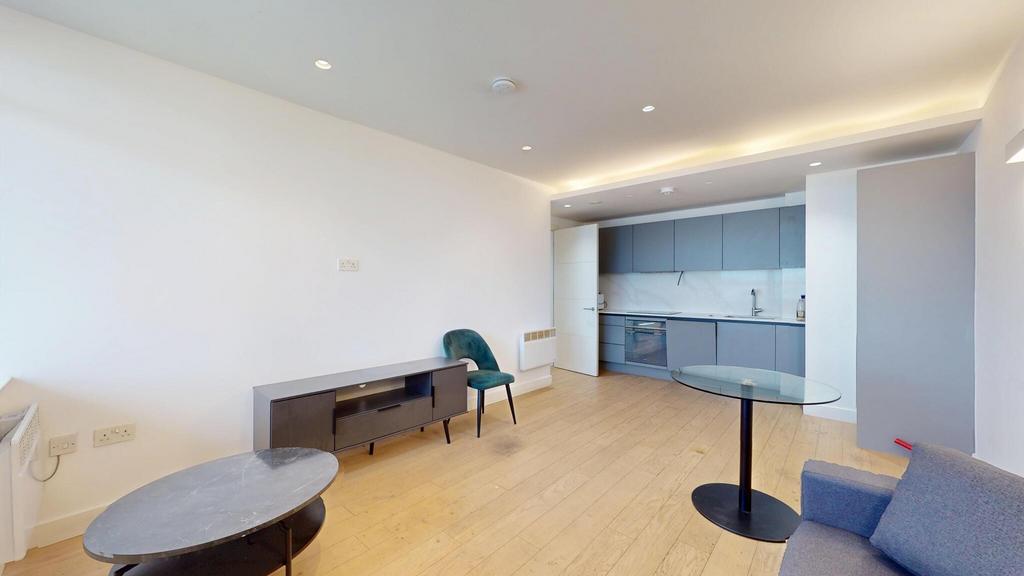 Apartment in Brentford - More