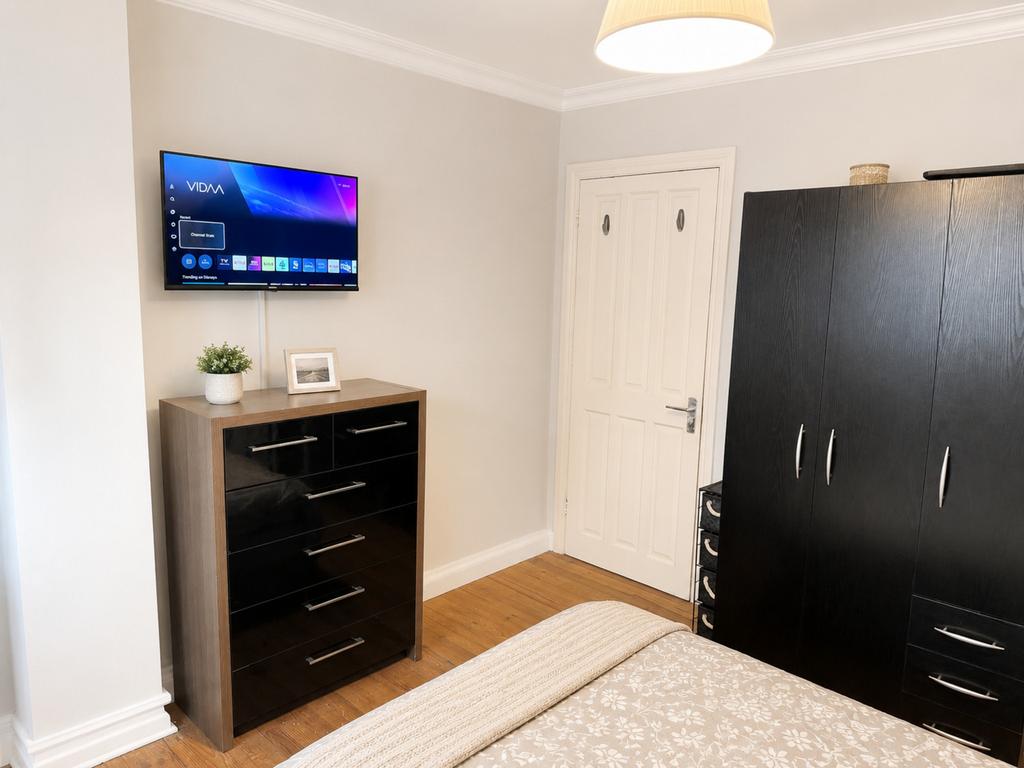 Apartment in London - View 2