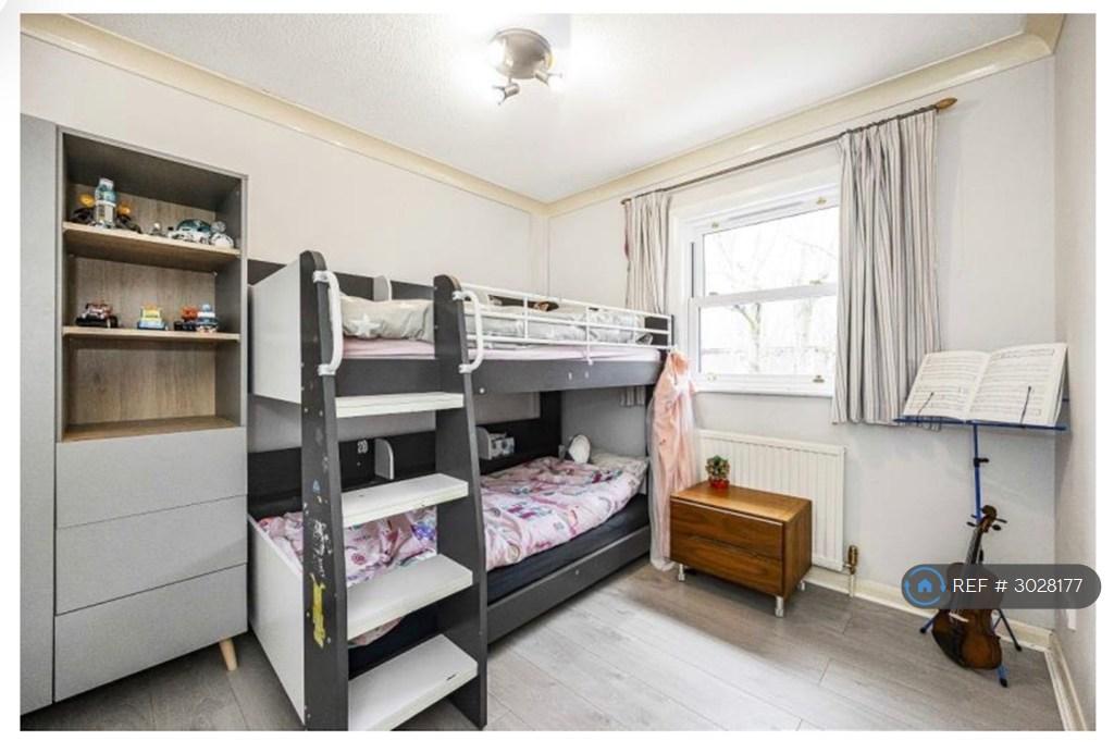 House in London - View 5