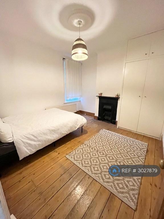 Apartment in London - View 3