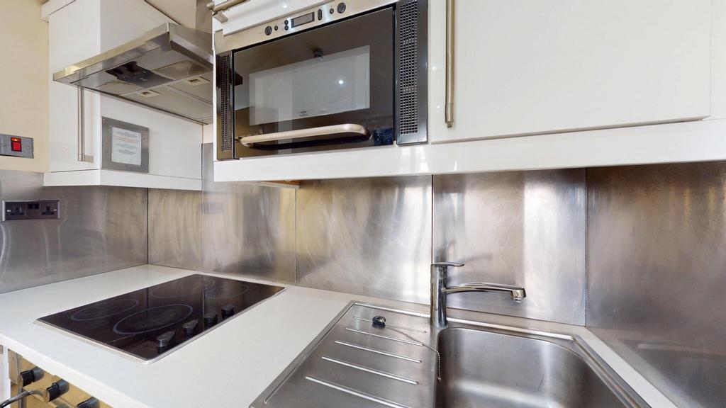 Apartment in London - More