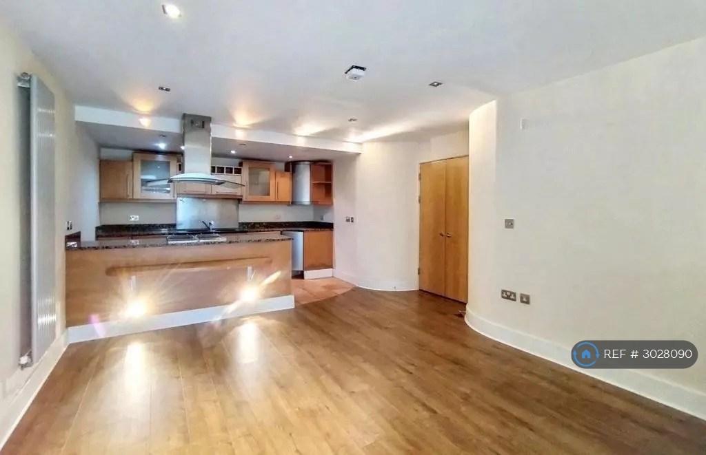 Apartment in London - View 5