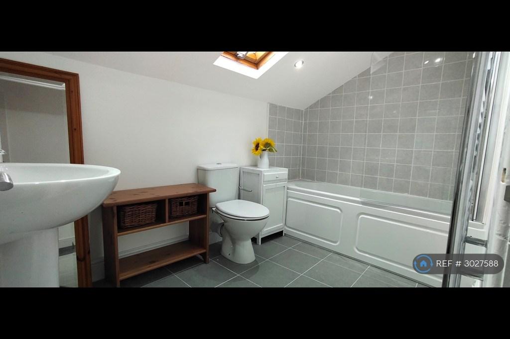 Apartment in Manchester, Greater Manchester - View 2