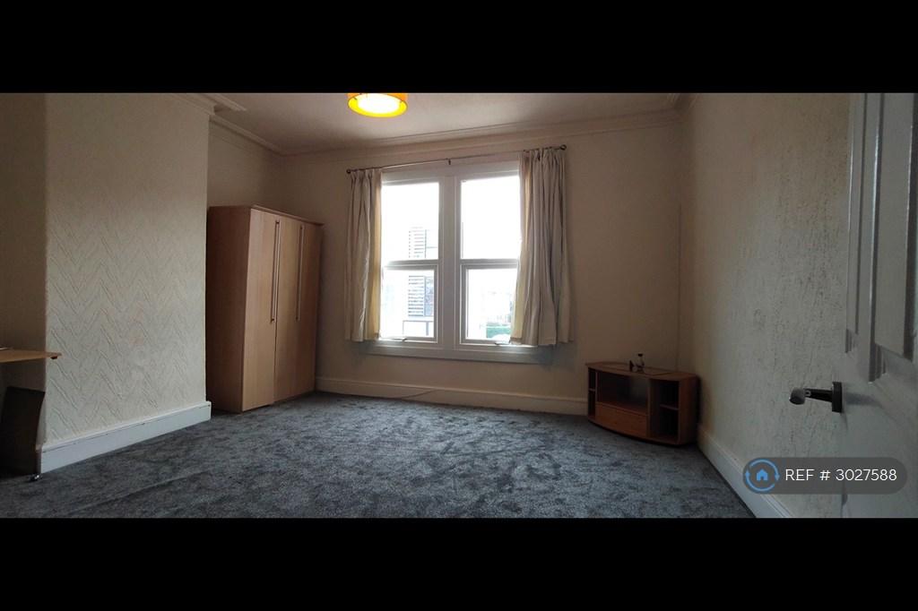 Apartment in Manchester, Greater Manchester - View 4