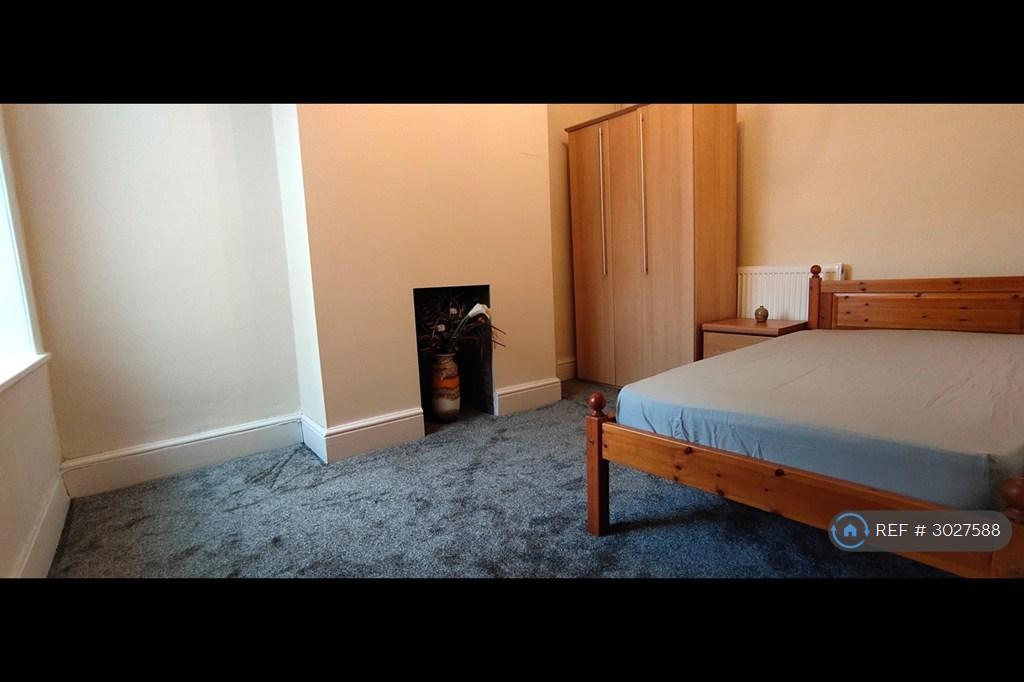 Apartment in Manchester, Greater Manchester - View 5