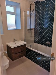2 bed flat/apartment for rent in Trinity Square, Margate, CT9
