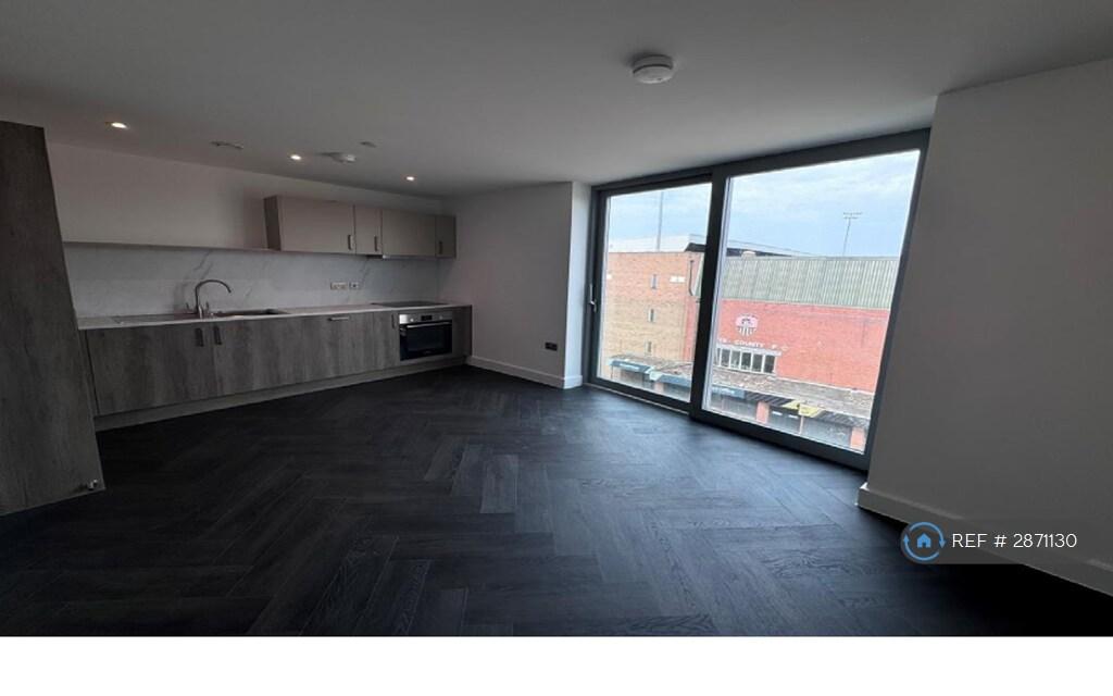 Apartment in Nottingham - View 3