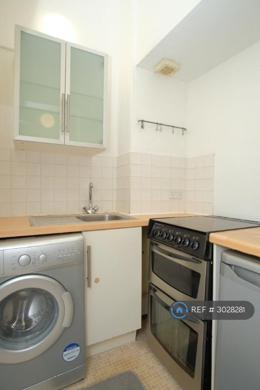 Apartment in Glasgow - View 5