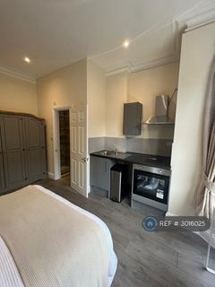 Studio to rent, Brook St, Luton, LU3