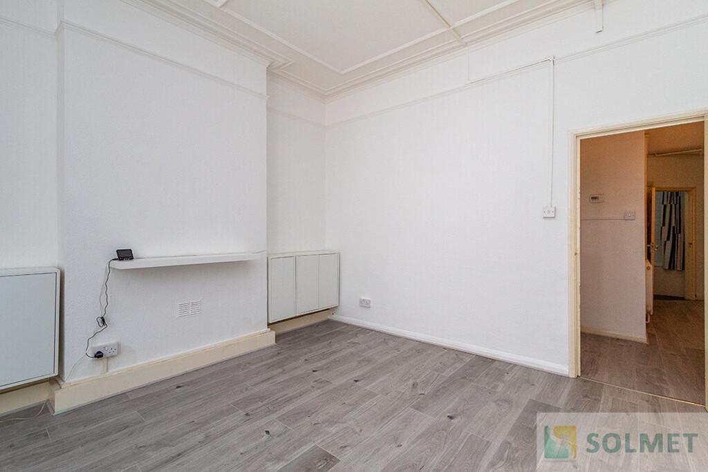 Apartment in London - View 3